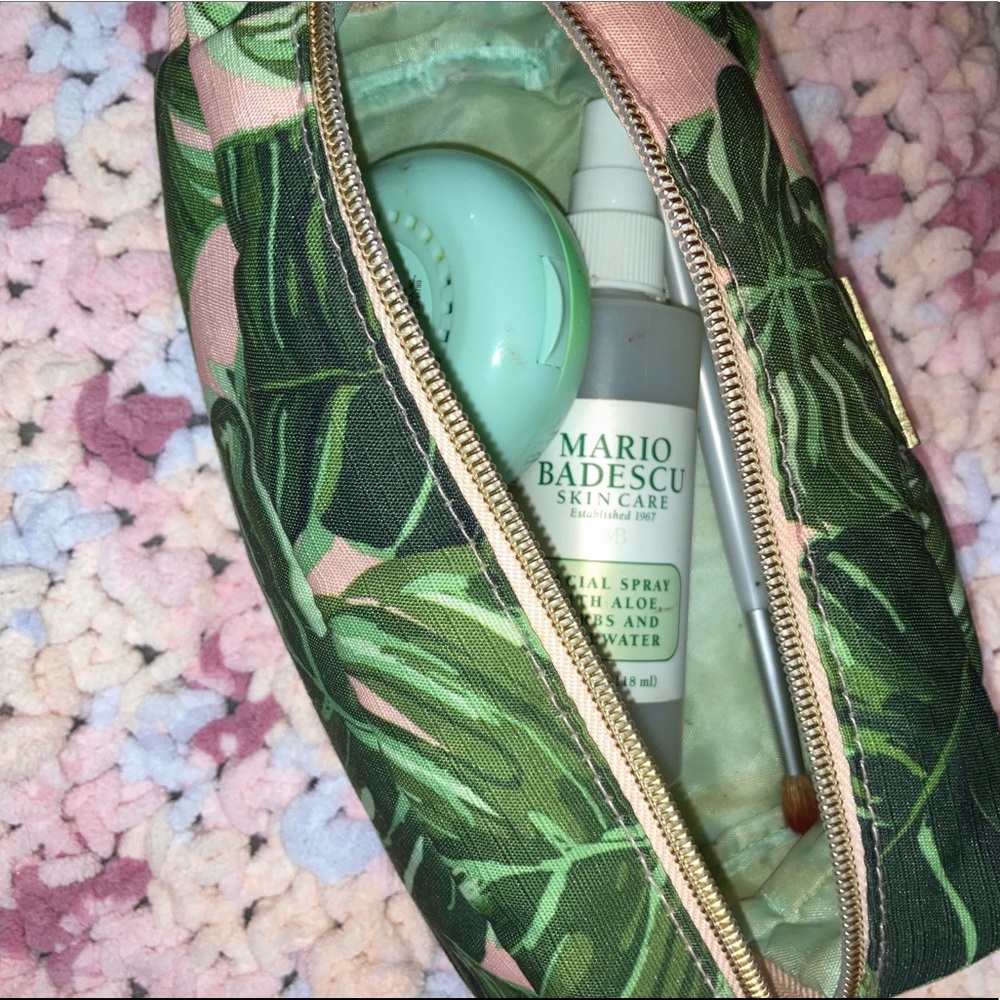 makeup case - Picture 2 of 2